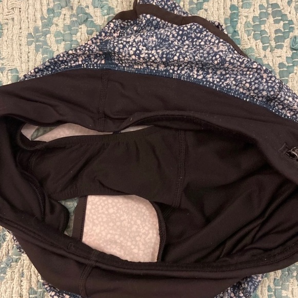 Lululemon shorts - Picture 4 of 4